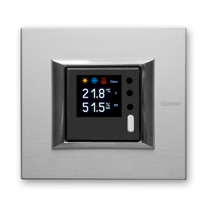 Wall controllers with TFT display - type HTM1CF